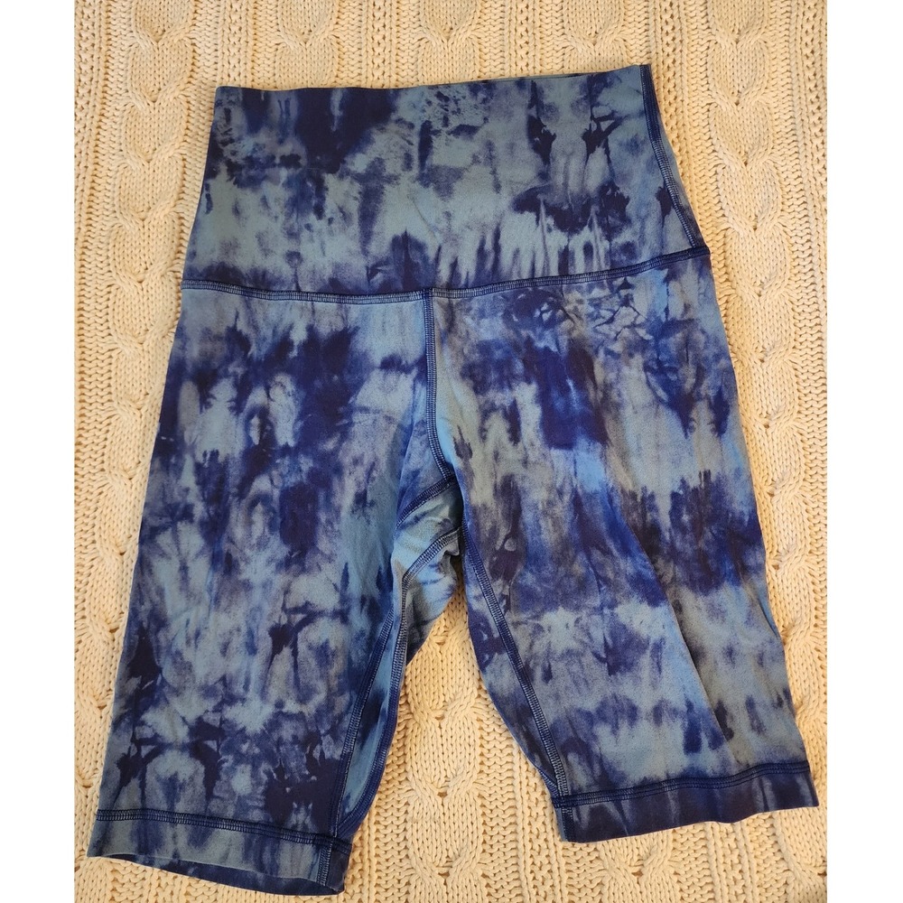 Lululemon Wunder Train High Rise Shorts 8" Blue Tie Dye Size 6